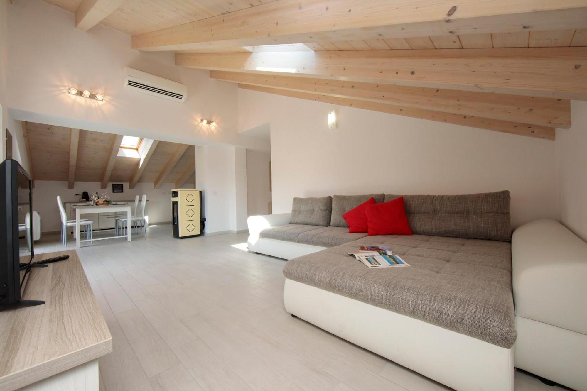 Silver Lake Apartment - Happy Rentals อันเจรา ภายนอก รูปภาพ