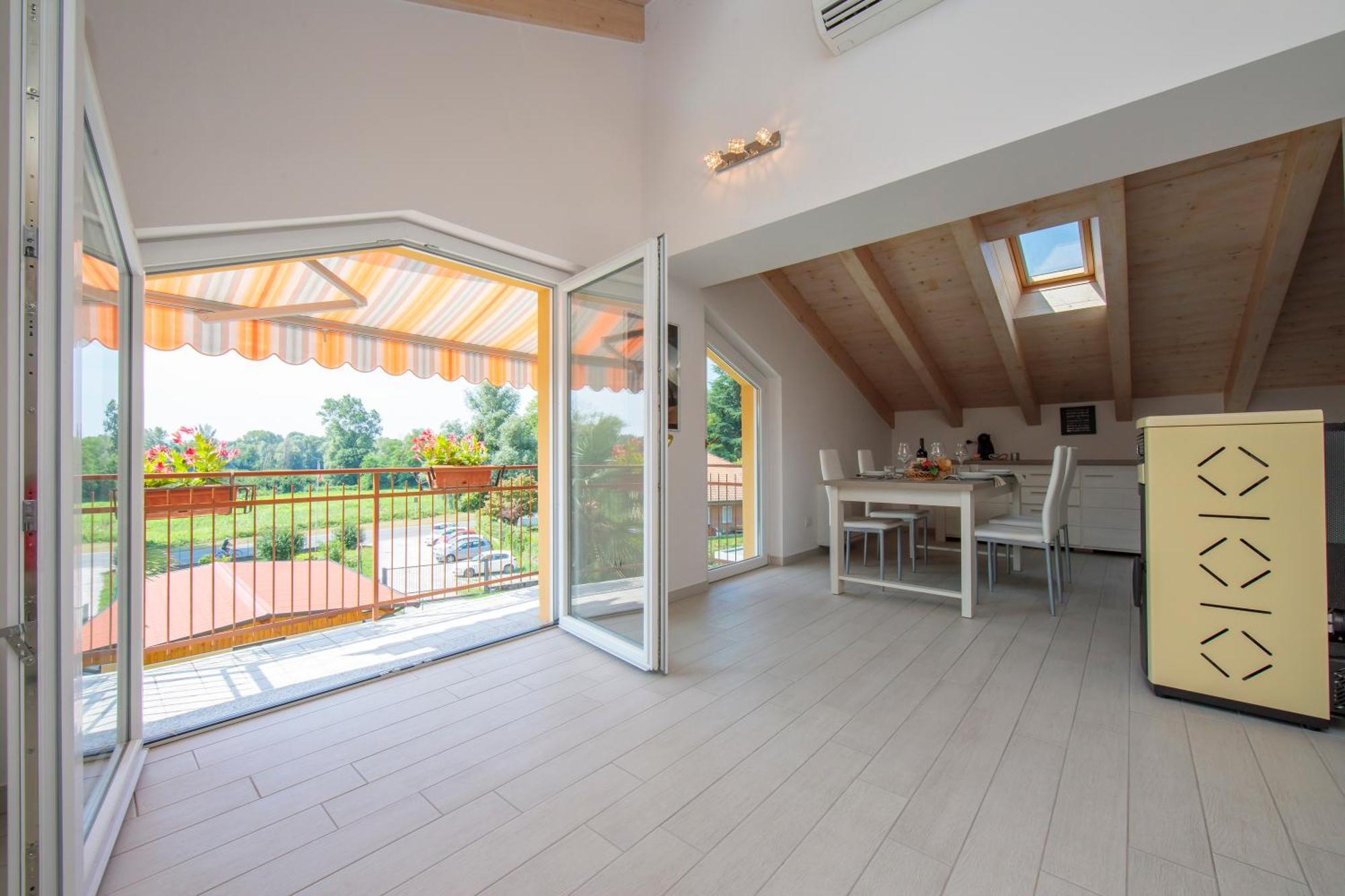 Silver Lake Apartment - Happy Rentals อันเจรา ภายนอก รูปภาพ