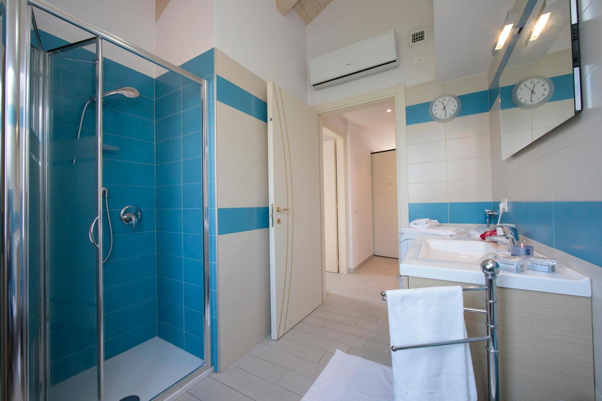 Silver Lake Apartment - Happy Rentals อันเจรา ภายนอก รูปภาพ